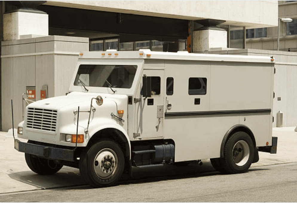 Fiscalía Centro Norte investiga robo de camión de valores en el centro de Santiago
