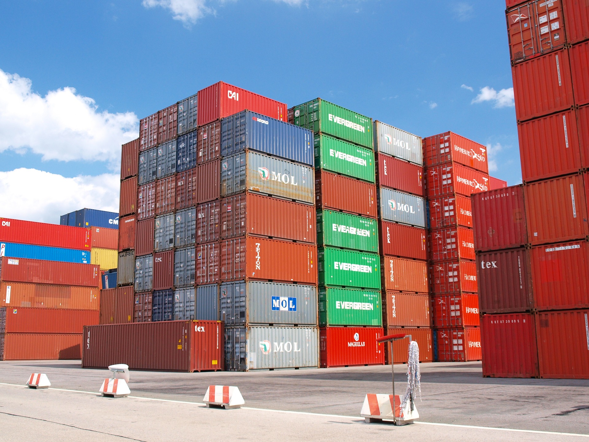 Importación de productos frescos se normaliza tras dificultades en transporte de carga marítima